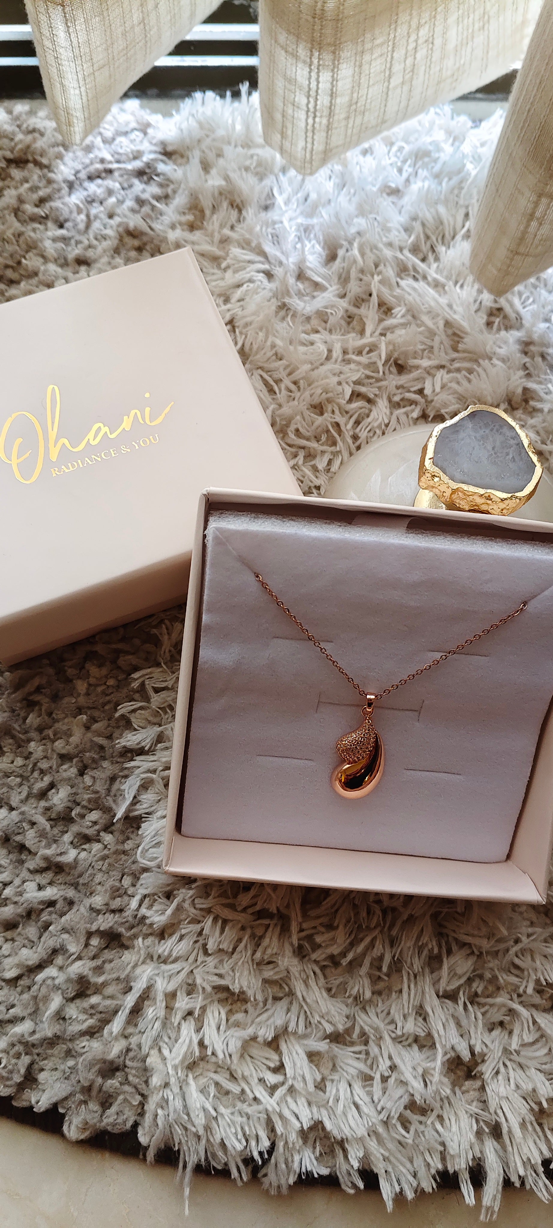 Golden Leaflet Necklace