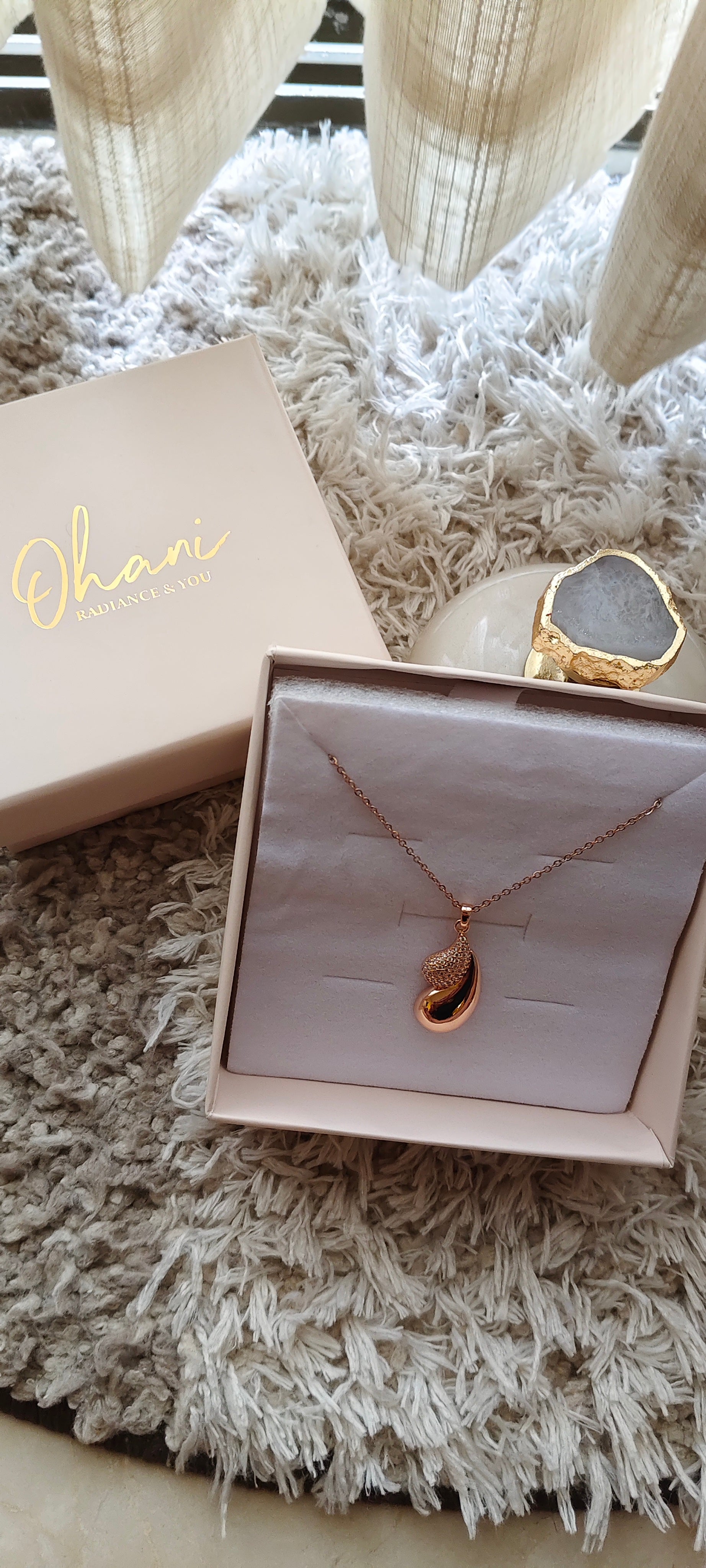 Golden Leaflet Necklace