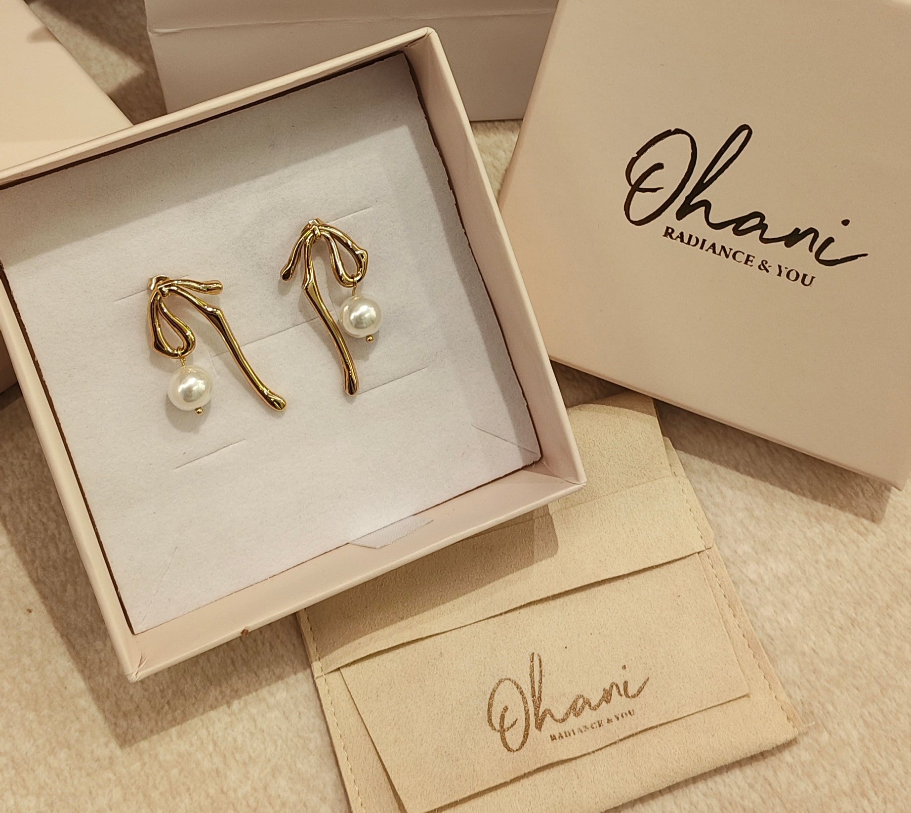 Knotty Pearl Earrings